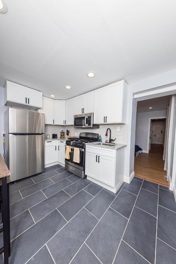 Green Street Apartment Philadelphia